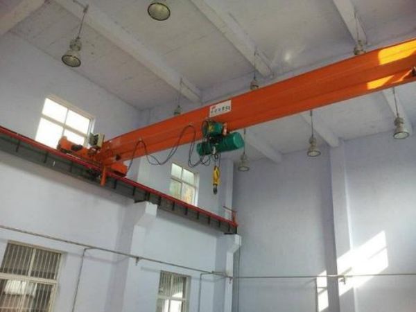 北京市吊车租赁电话_吊车出租的安全的常识